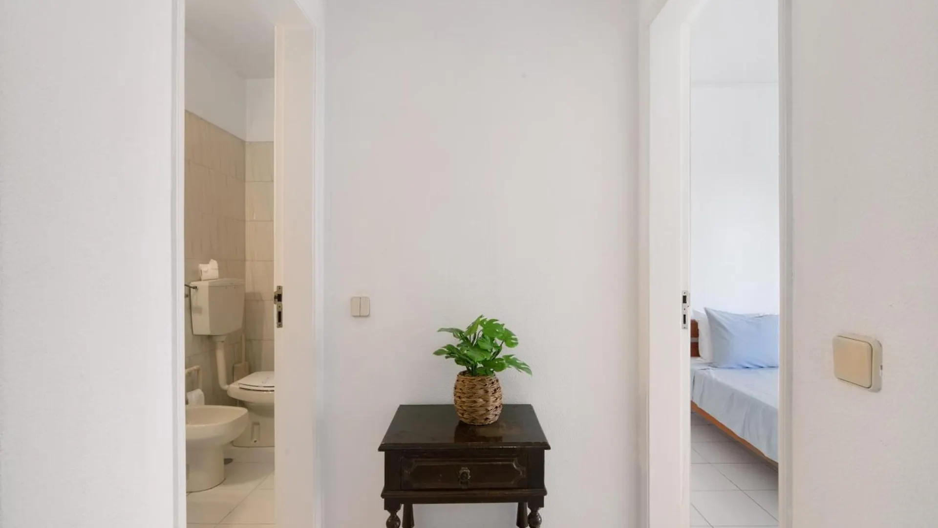 Tranquil Escape - Praia Da Rocha Portimao Apartment
